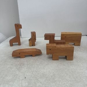 VTG Wooden Japanese Hand painted Animals Giraffe Alligator
